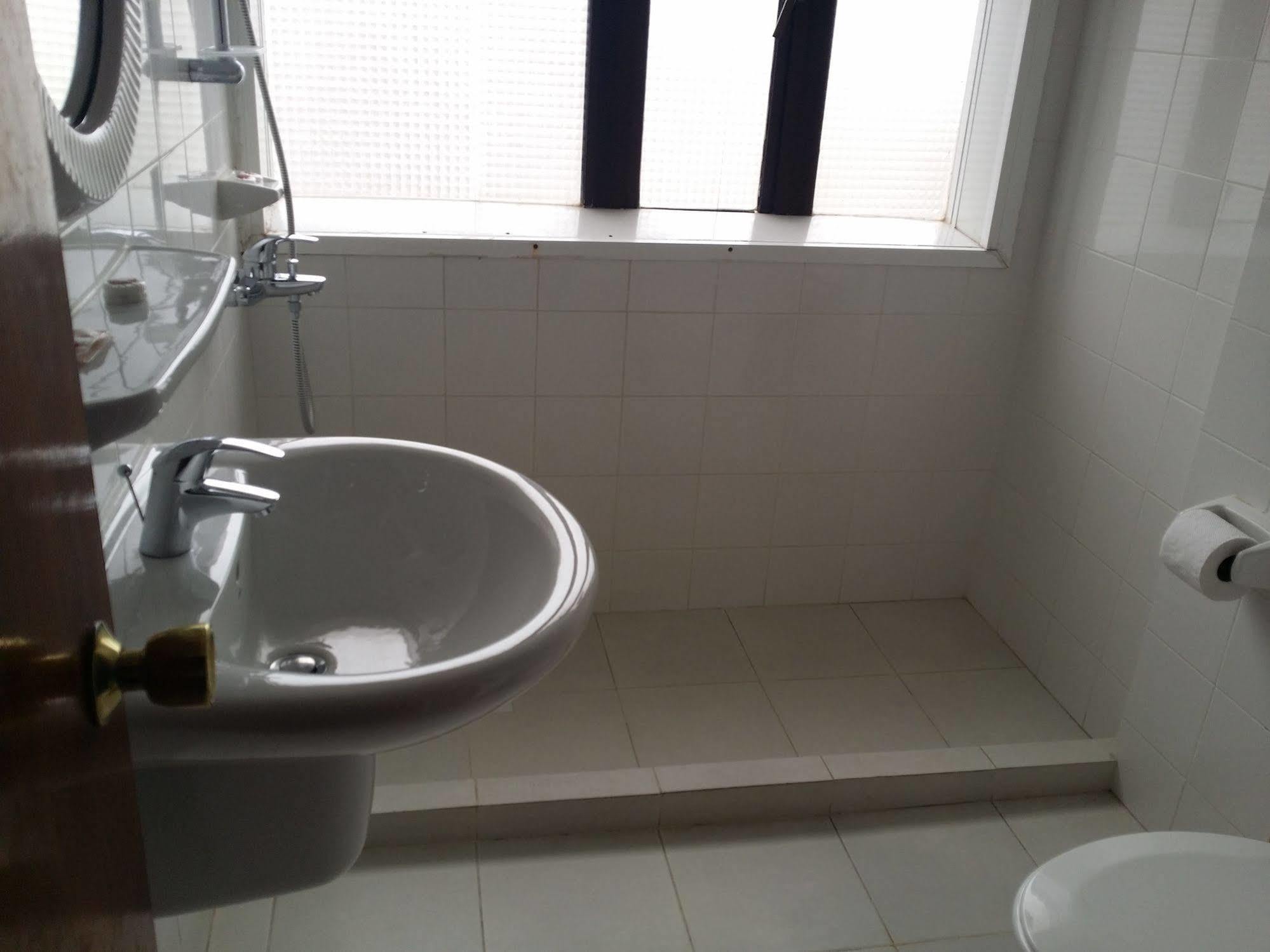 Atlas Hotel 麦纳麦 外观 照片