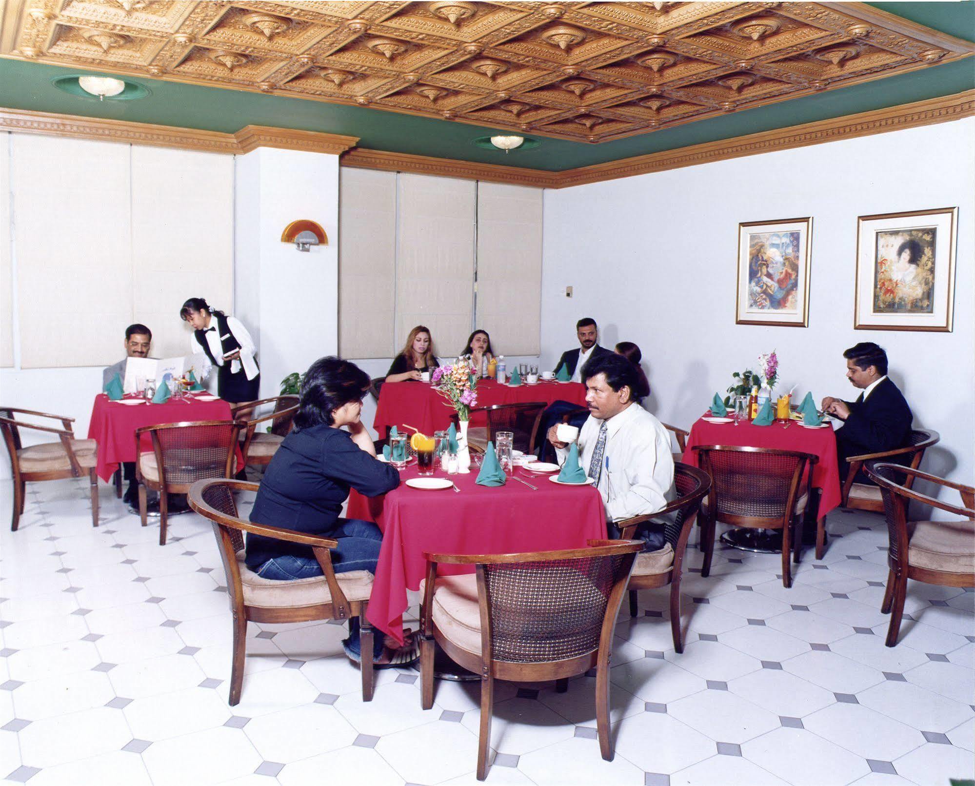 Atlas Hotel 麦纳麦 外观 照片