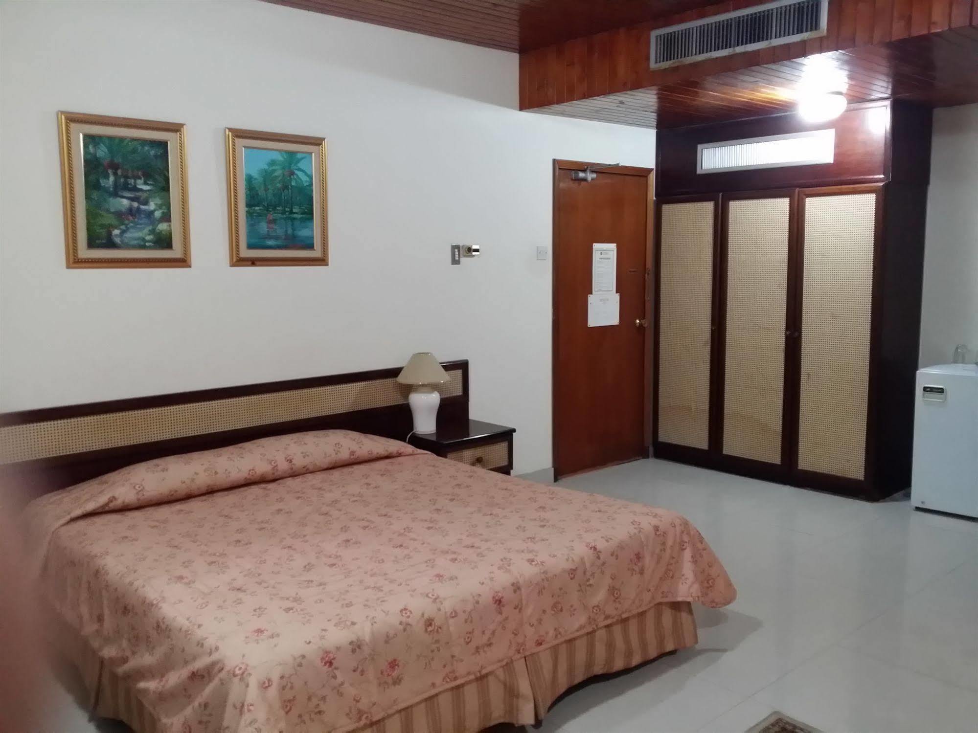 Atlas Hotel 麦纳麦 外观 照片