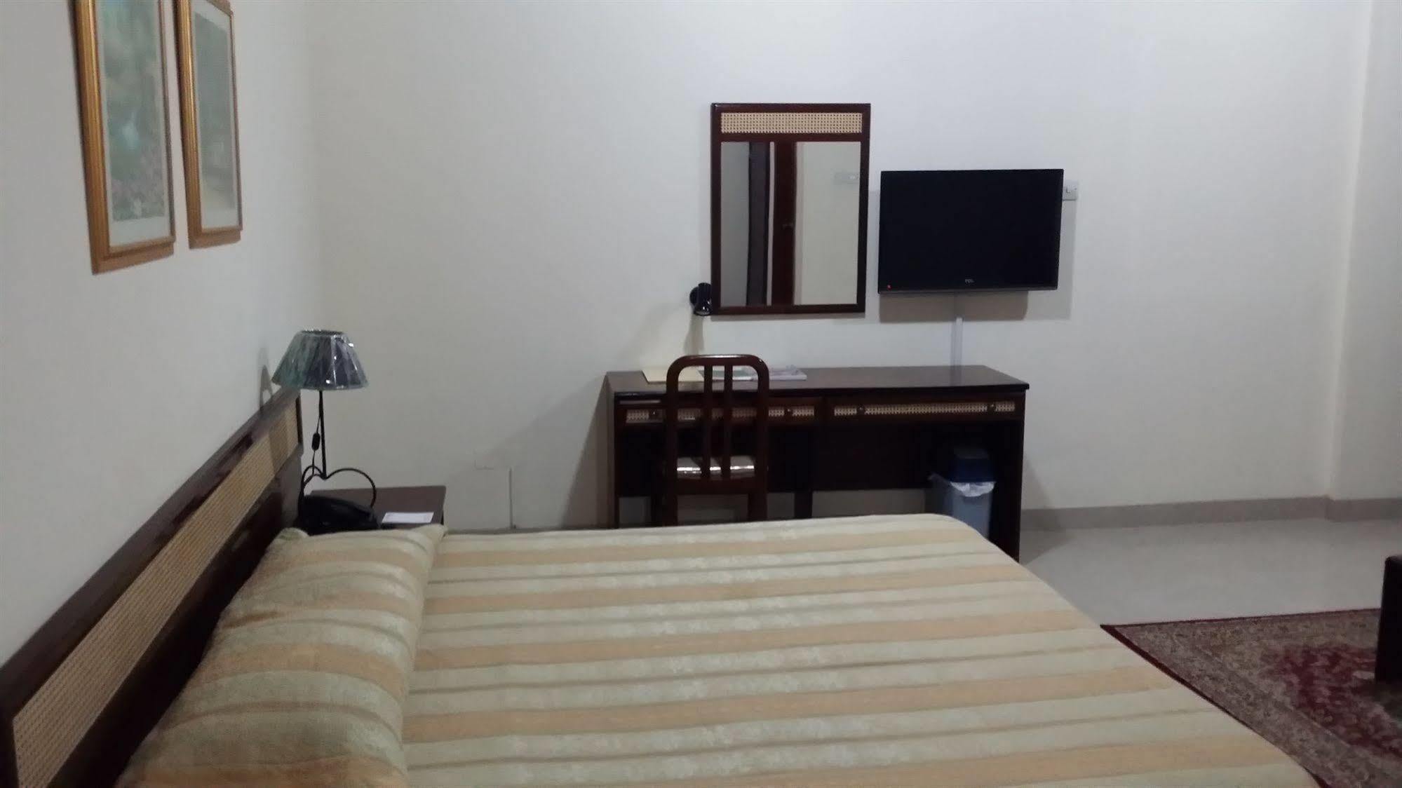 Atlas Hotel 麦纳麦 外观 照片